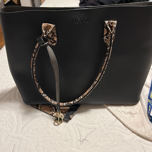 Black tote with matching wallet - Picture 4 of 4